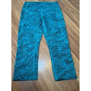 Lululemon Crop Leggings Size 8 Blue Black Patterned‎ Athletic Yoga Pants